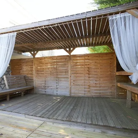 Agreable Maison En Centre Ville Noisy-le-Grand Exterior photo